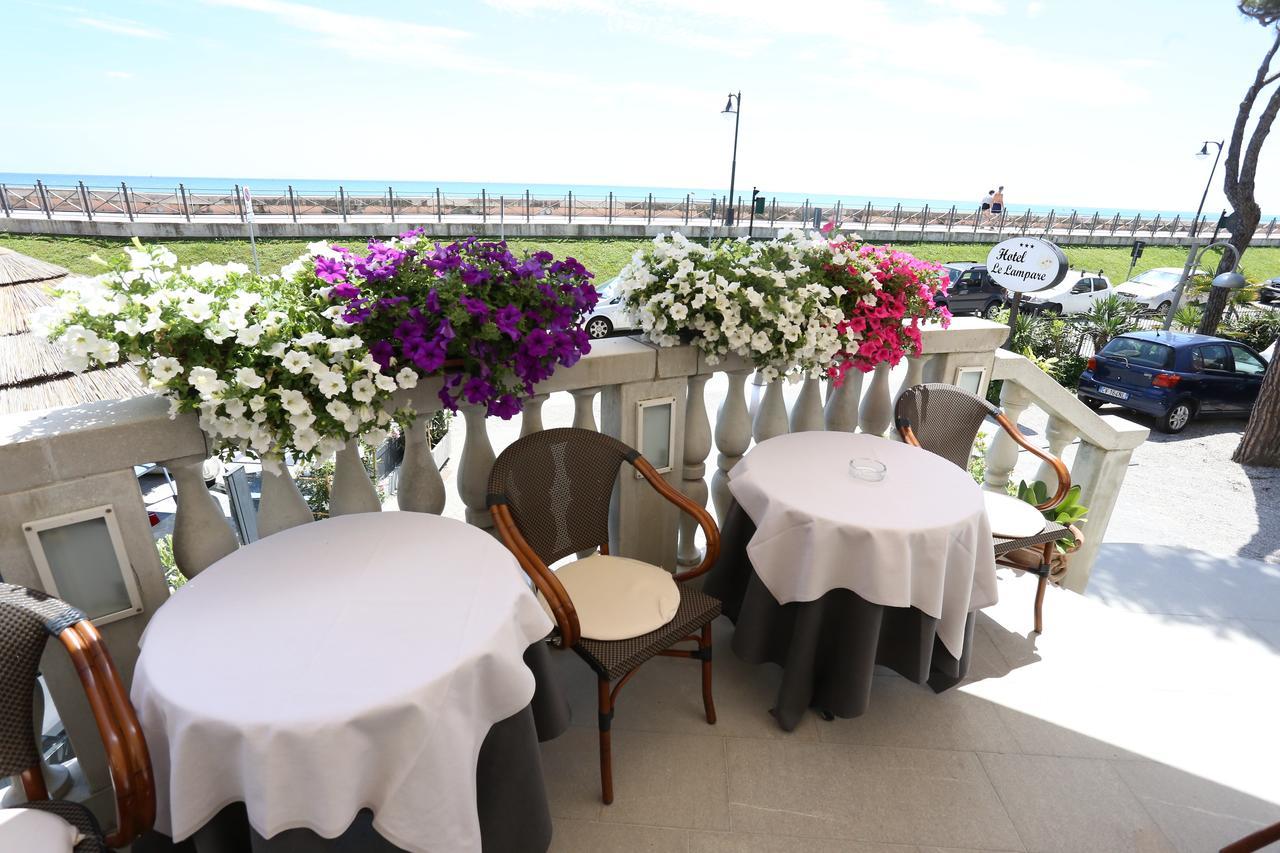 Hotel Le Lampare Caorle Bagian luar foto