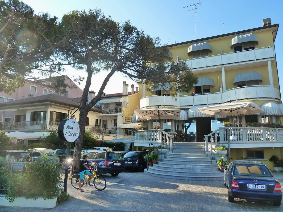 Hotel Le Lampare Caorle Bagian luar foto