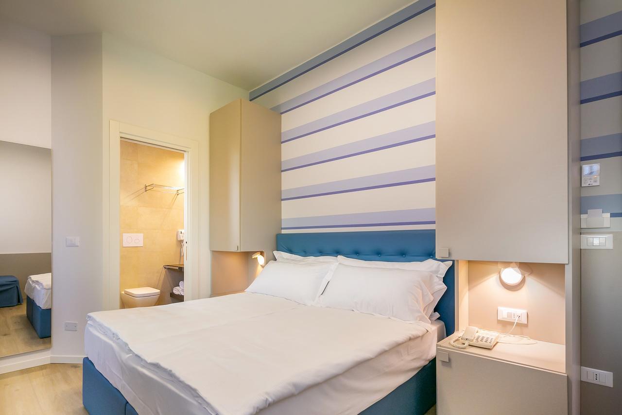 Hotel Le Lampare Caorle Bagian luar foto